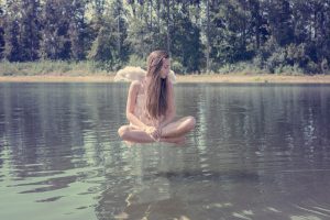 レイキですごく特別な人になったかのように言うひとがいたら、それは単におかしな人かもよ